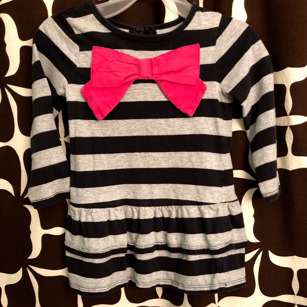 Carter’s Size 2 Ruffled Dress